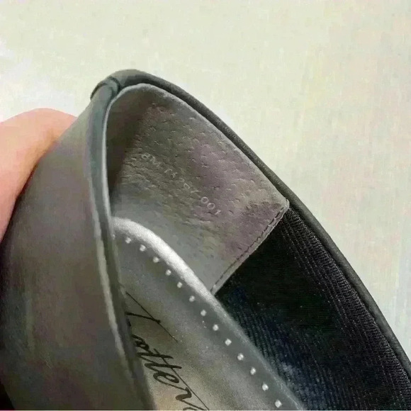 Trotters Women’s Size 8M Leana Black Leather Loafers - Picture 11 of 11